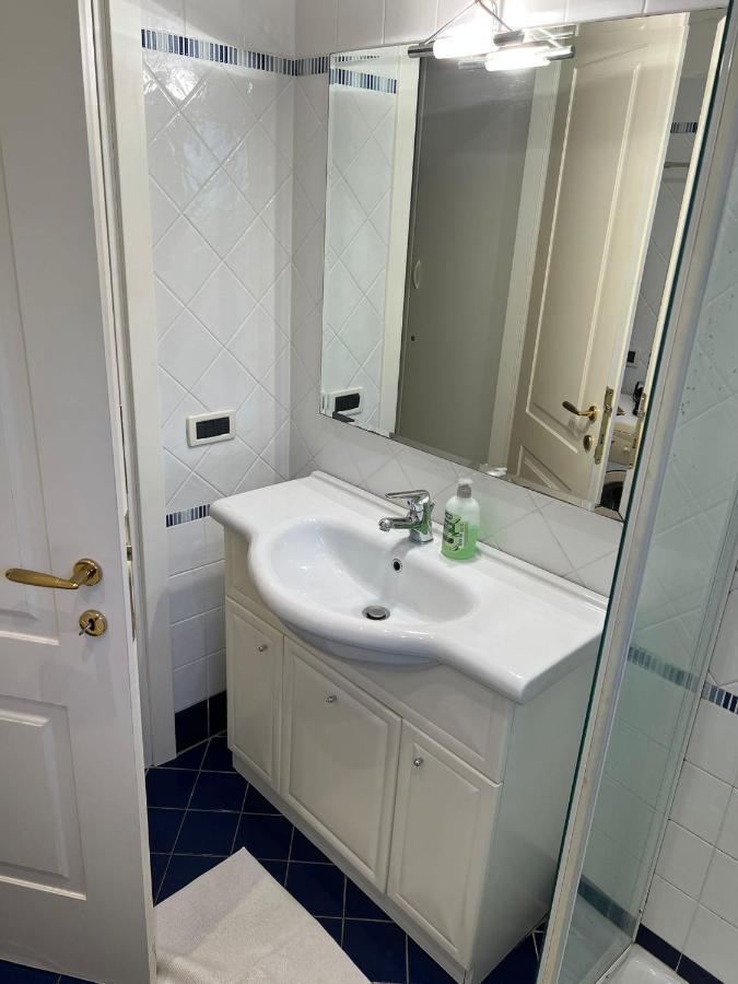 Beatiful Modern Flat Centre With Private Lounge Area Relax Appartamento *